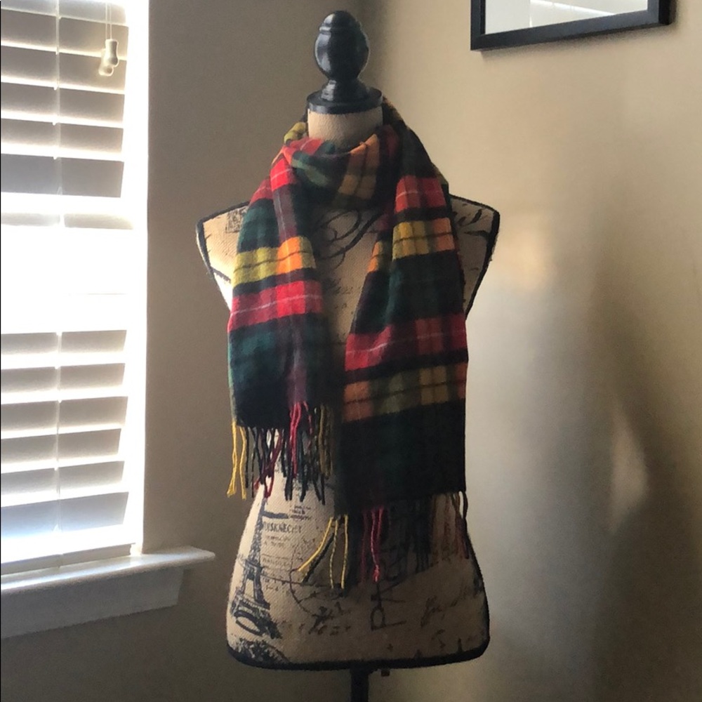 Fringed plaid scarf